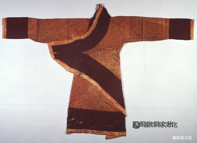 秦朝君臣官服