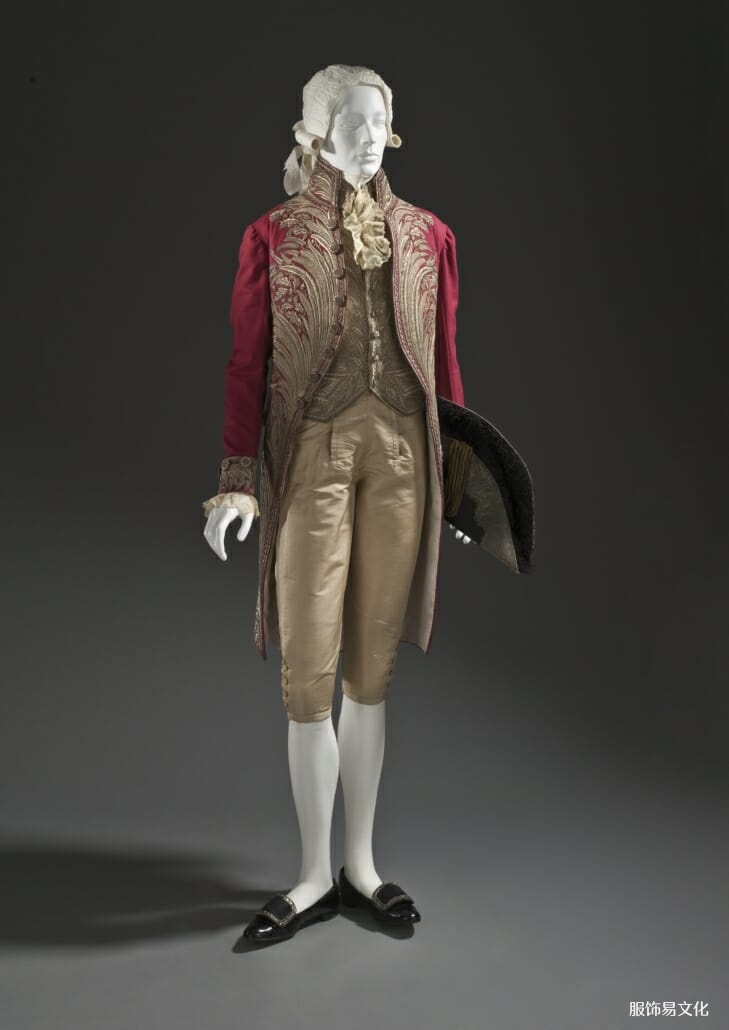 1800 年代宫廷礼服男式外套和背心,带金属线刺绣 - 洛杉矶县博物馆